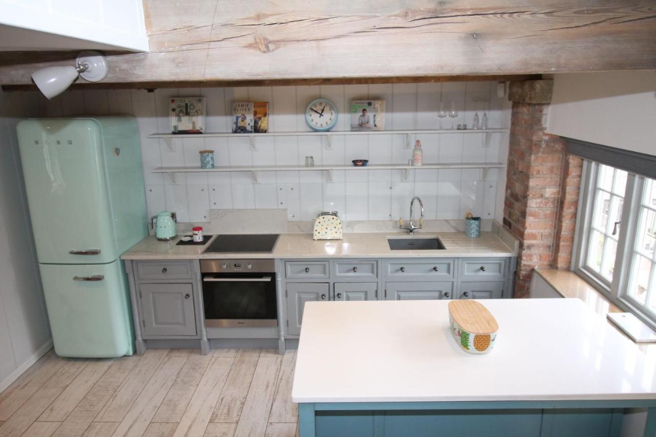 The Hayloft - Cheshire Villa Crewe Eksteriør bilde