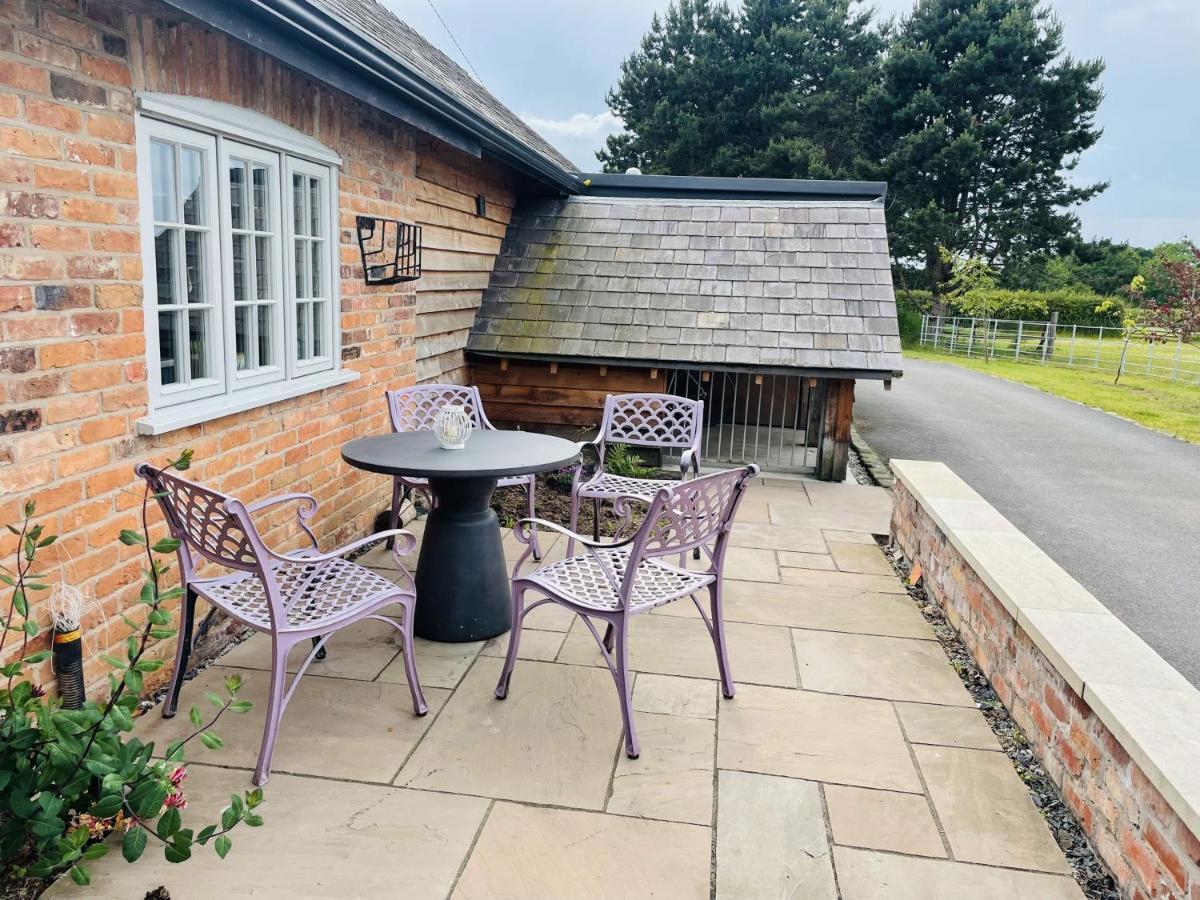 The Hayloft - Cheshire Villa Crewe Eksteriør bilde